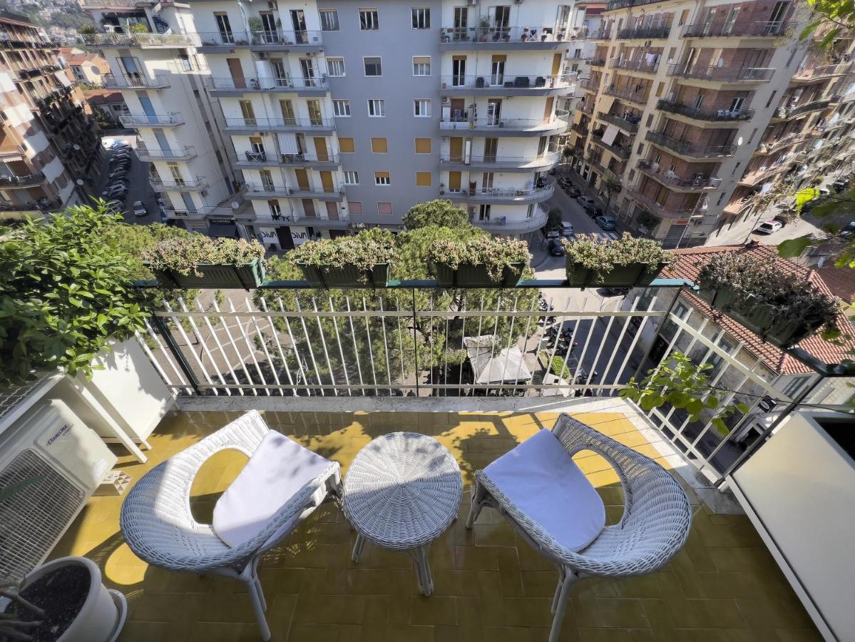 Casa Nina Deluxe Acomodação com café da manhã Salerno Exterior foto